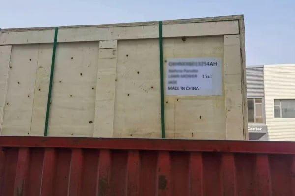 Commercial equipment and oversized cargo freight handling